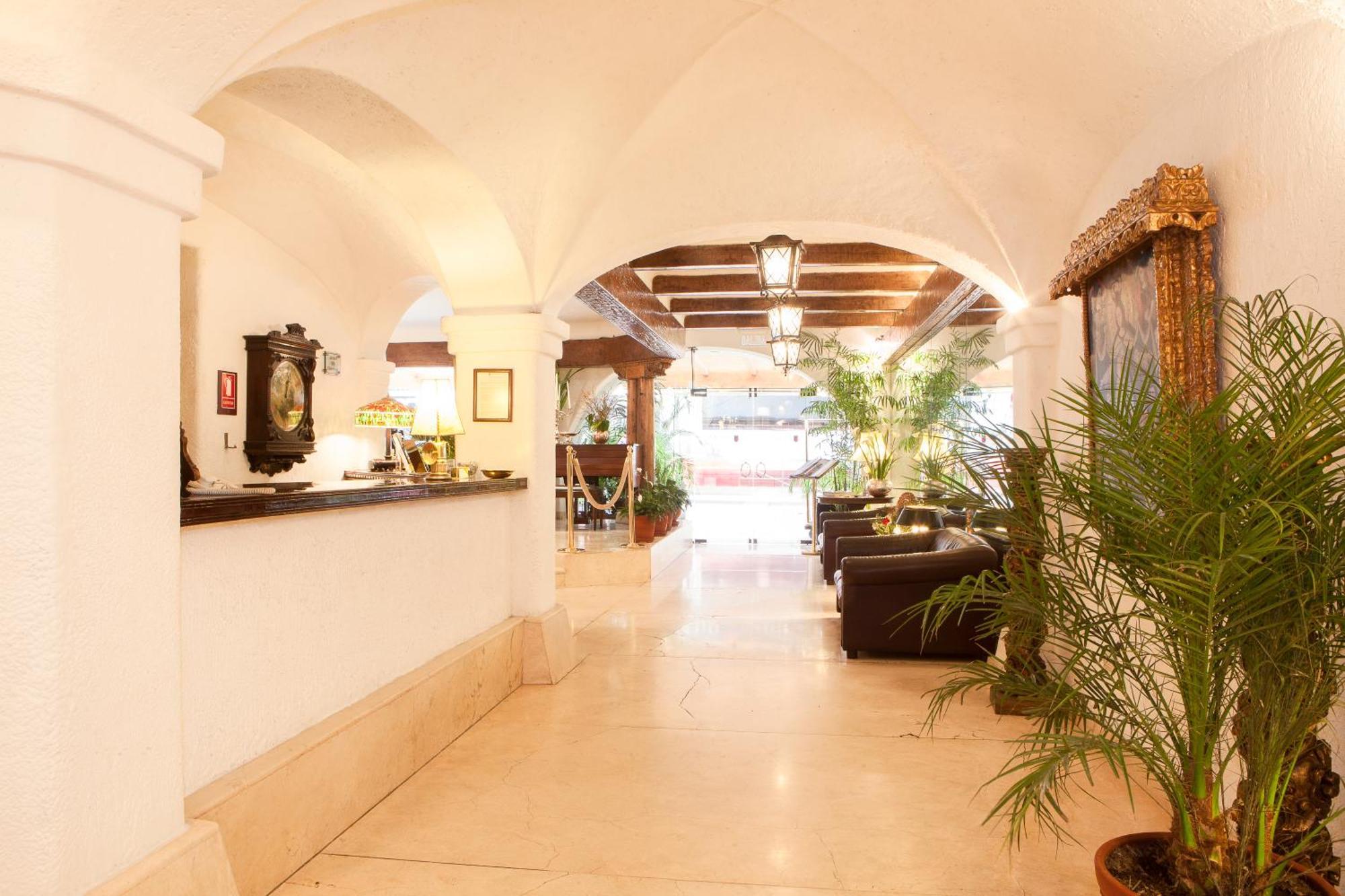 Antara & - Miraflores Hotel 4*